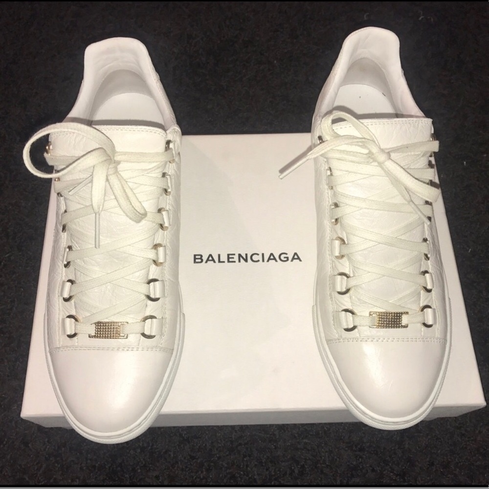 100% Authentic Balenciaga Arena Low Top Sneakers